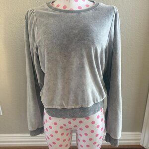 Vintage Havana Long-Sleeved Gray Velour Top Size L but fits S/M